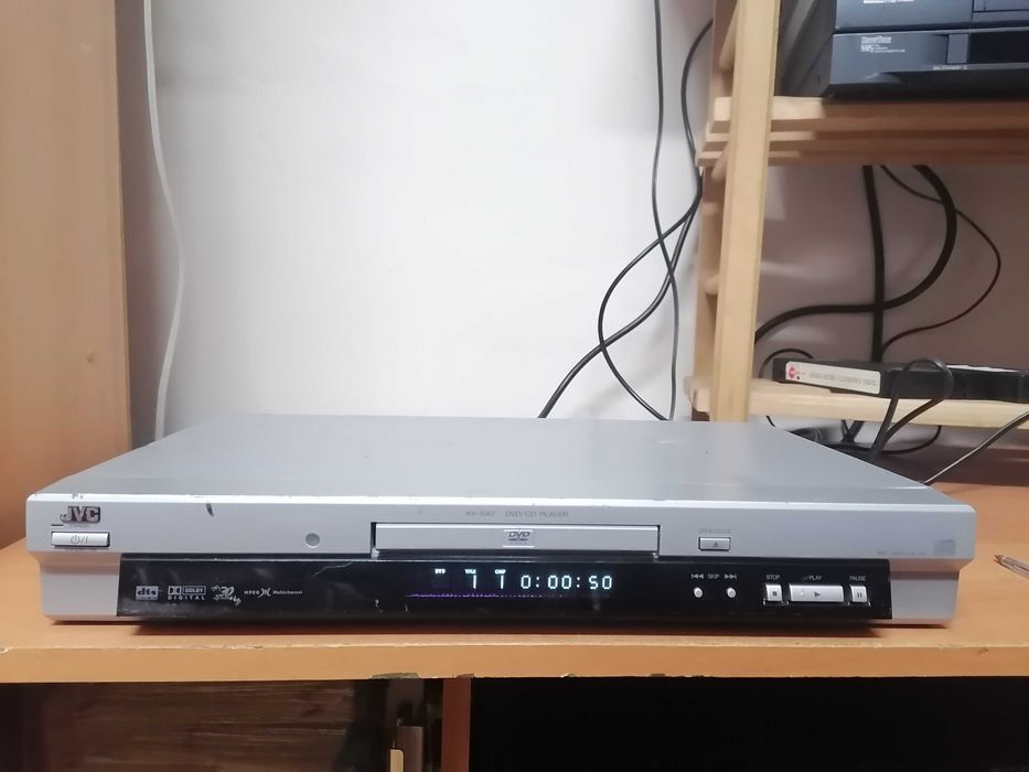 Odtwarzacz DVD/CD JVC XV-S43