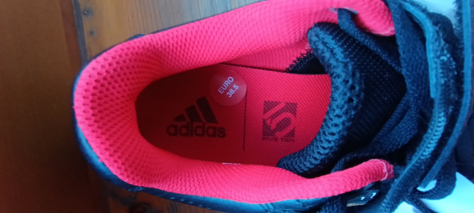 Buty rowerowe Five Ten nowe 38.5