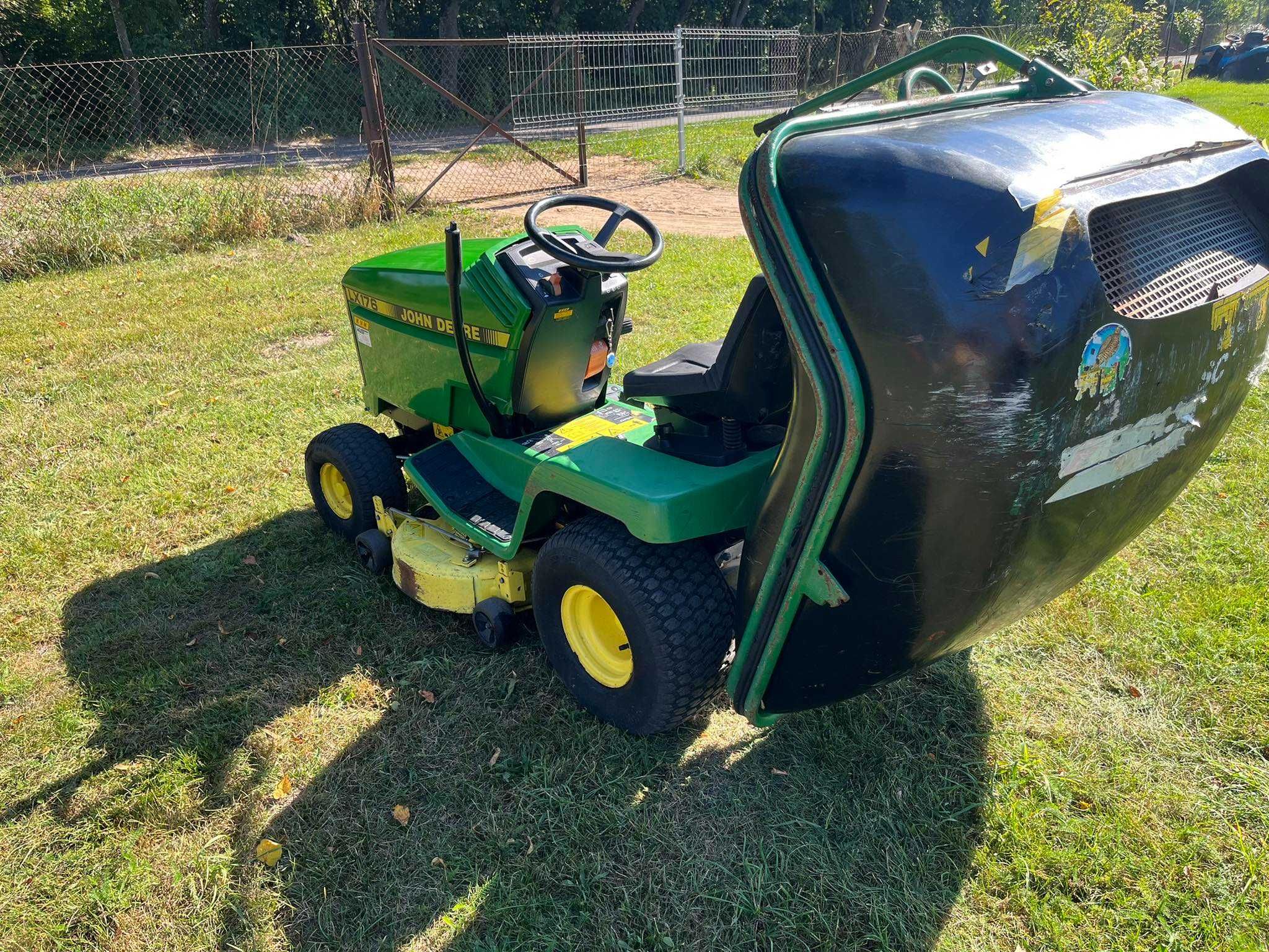 Traktorek kosiarka John Deere LX 176