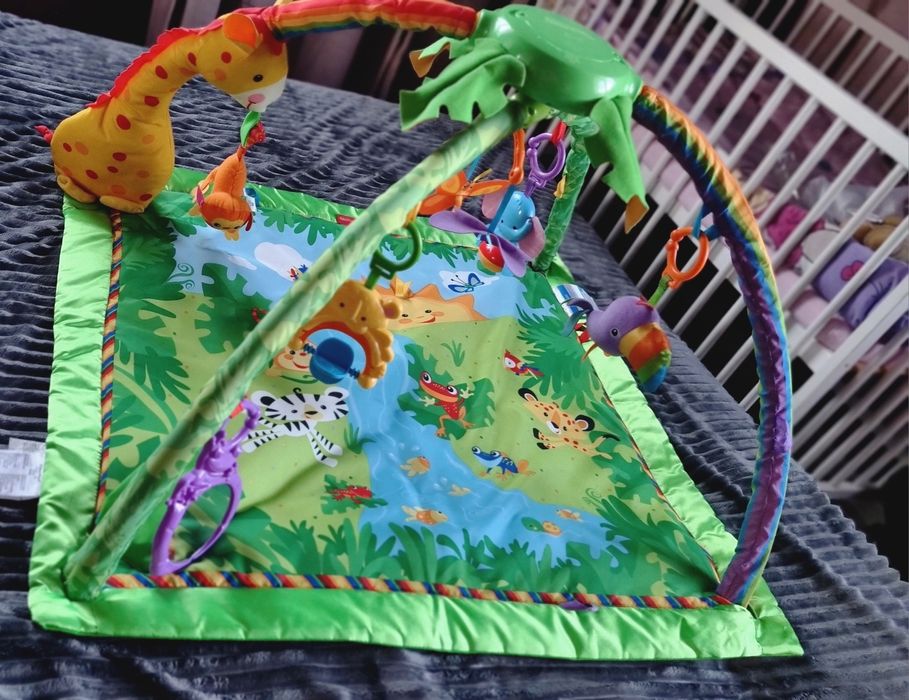 Mata edukacyjna Fisher Price-Przyjaciele z lasu + mnóstwo zabawek