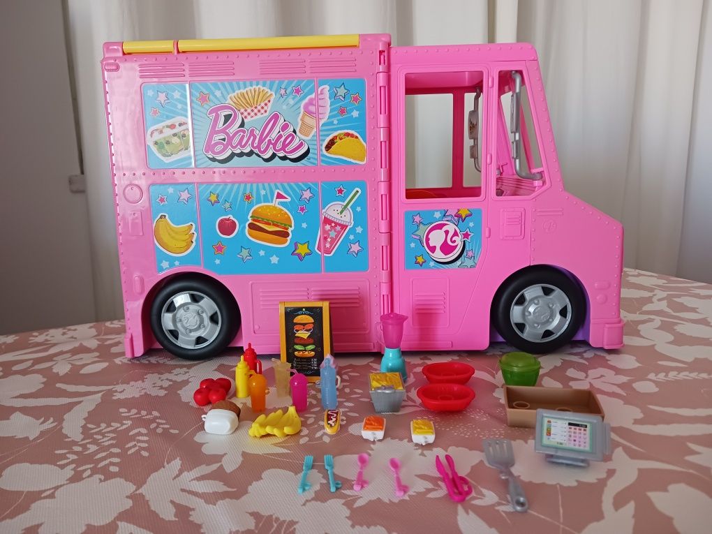 Barbie Food Truck