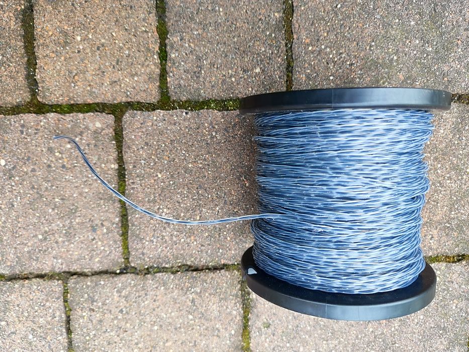 Żyłka tnąca do kosy/ podkaszarki 2,4 mm