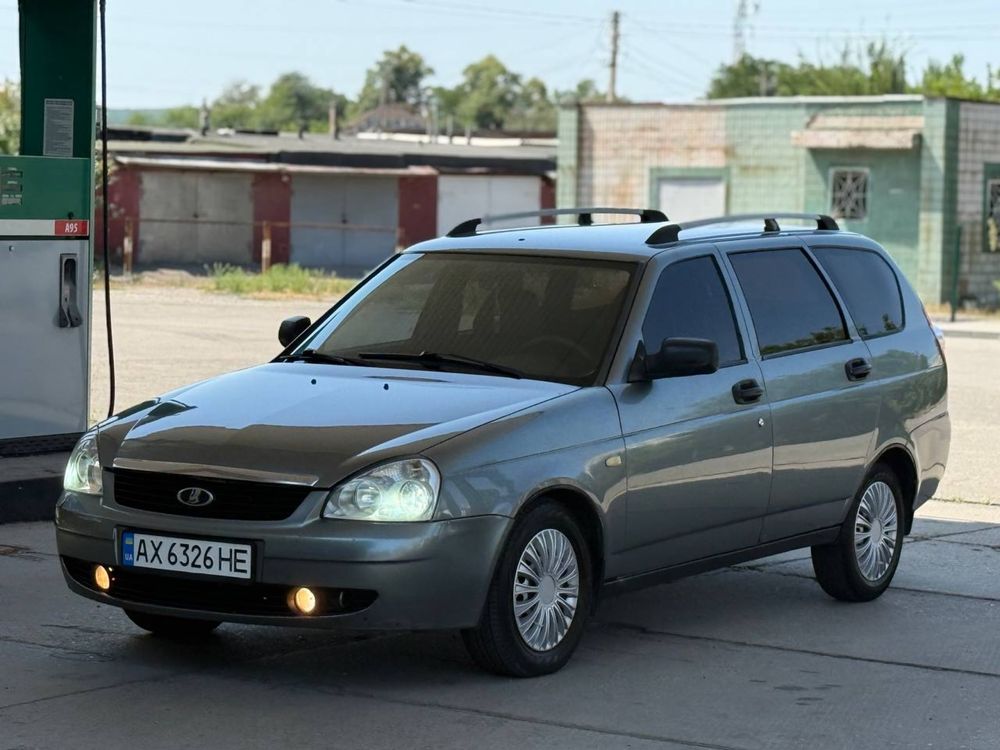 Лада Приора 2011
