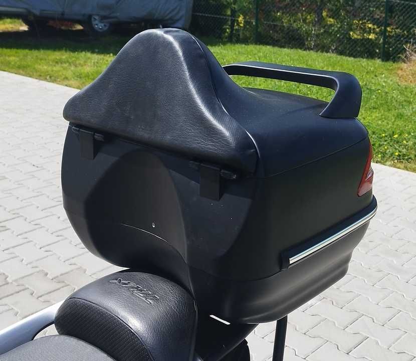 Kufer centralny - światła led.