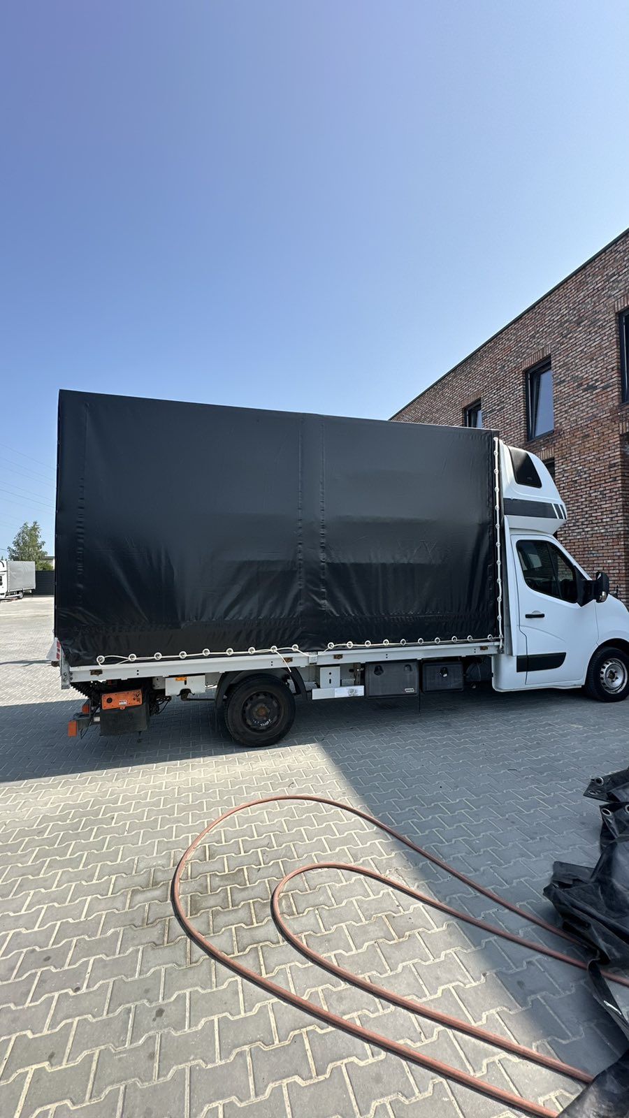 Гідроборт в зборі з будою на Renault Master