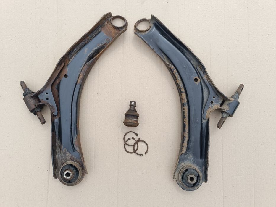 Ричаги передні Nissan Qashqai