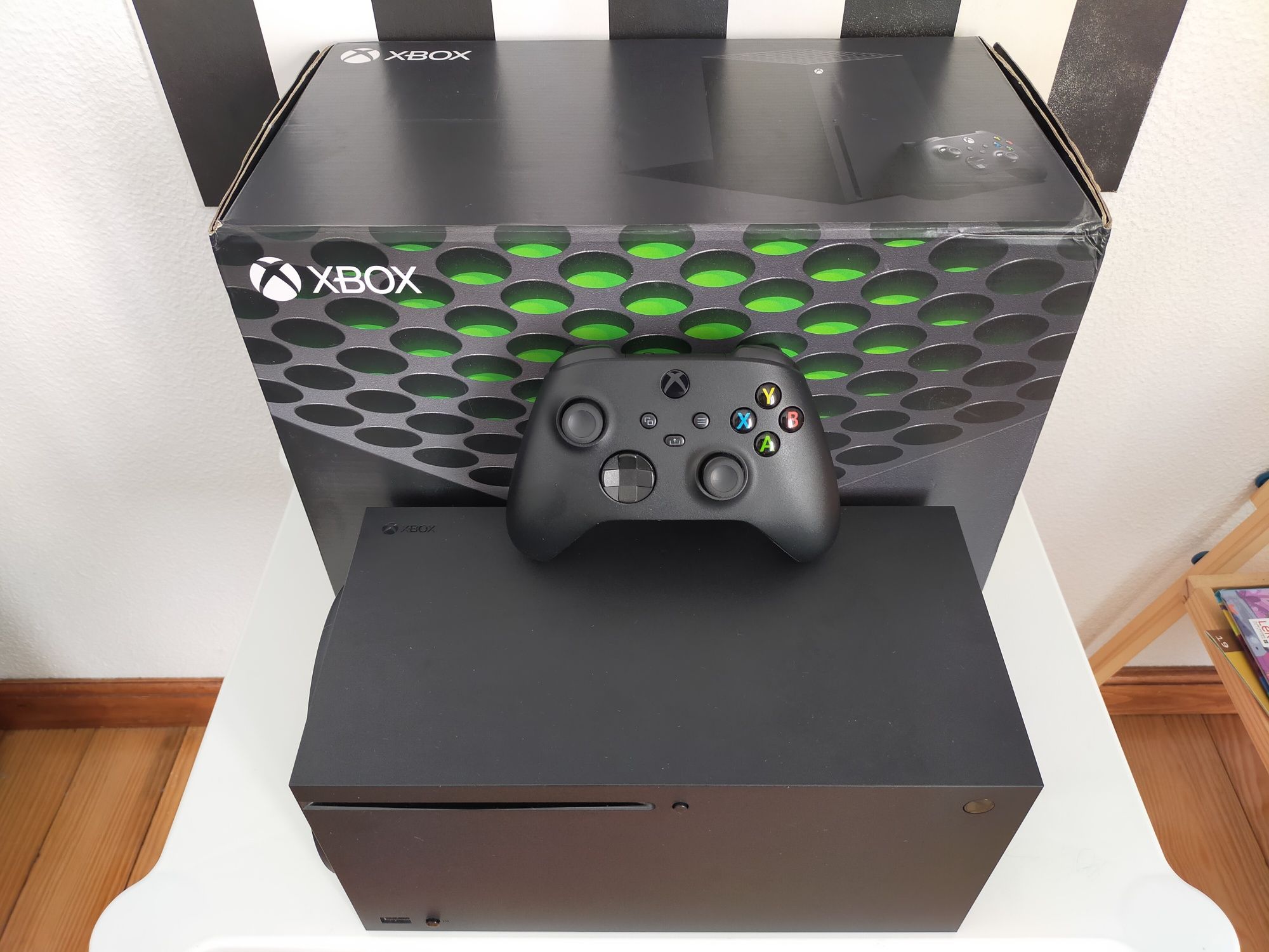 Xbox Series X + Garantia (aceito retoma)