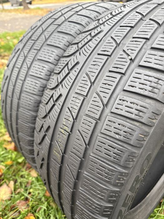 Opony zimowe 235/45/18 Pirelli