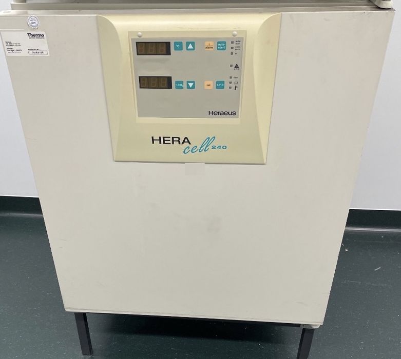 Inkubator co2 Cieplarka co2 Heraeus heracell 240