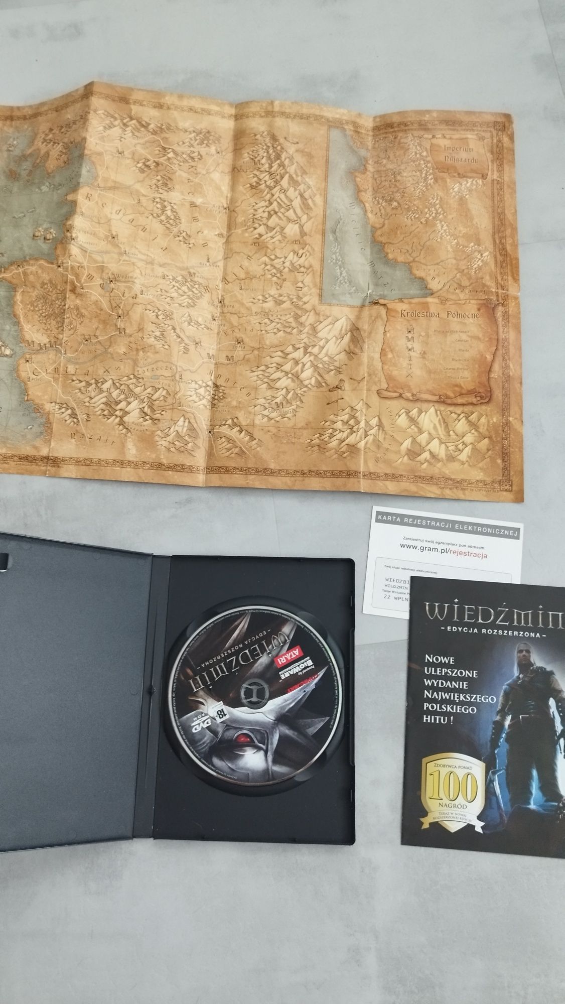 Wiedźmin Edycja rozszerzona kolekcjonerska + mapa + klucz