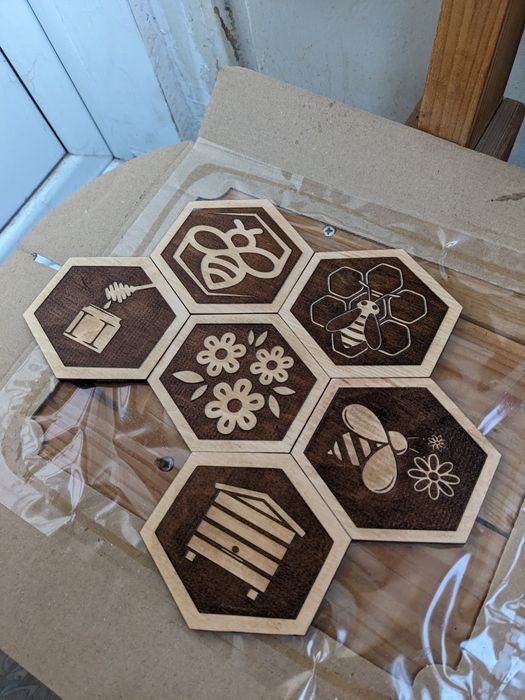 Подставки под чашки  Лазерная гравировка портретов, деревянные магниты