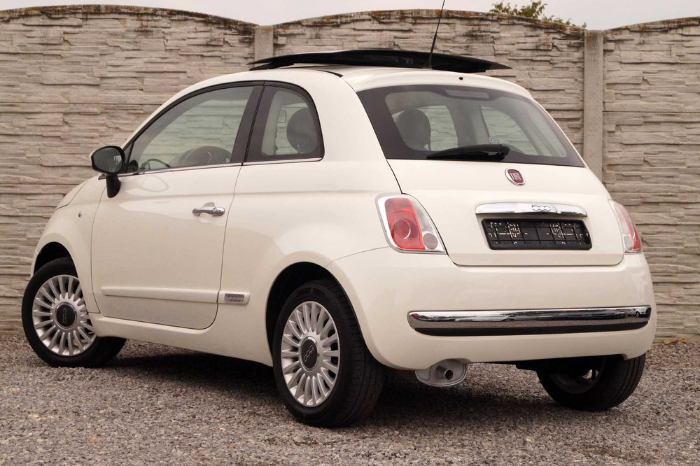 FIAT 500 Rok 2008 1.2 70km Alufelgi Klimatyzacja Panorama Dach PIĘKNA!