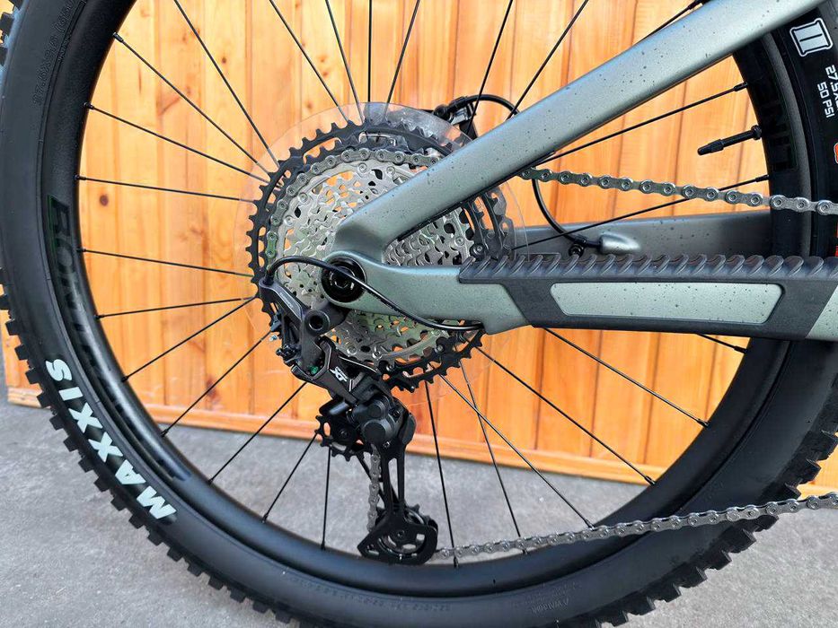 Trek Fuel+ MX 9.8 XT (США 2026р. НОВИЙ)  оригінальне зарядне