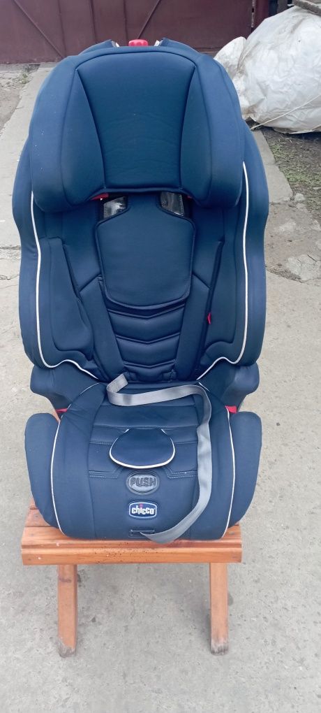 Автокресло Chicco Heptune