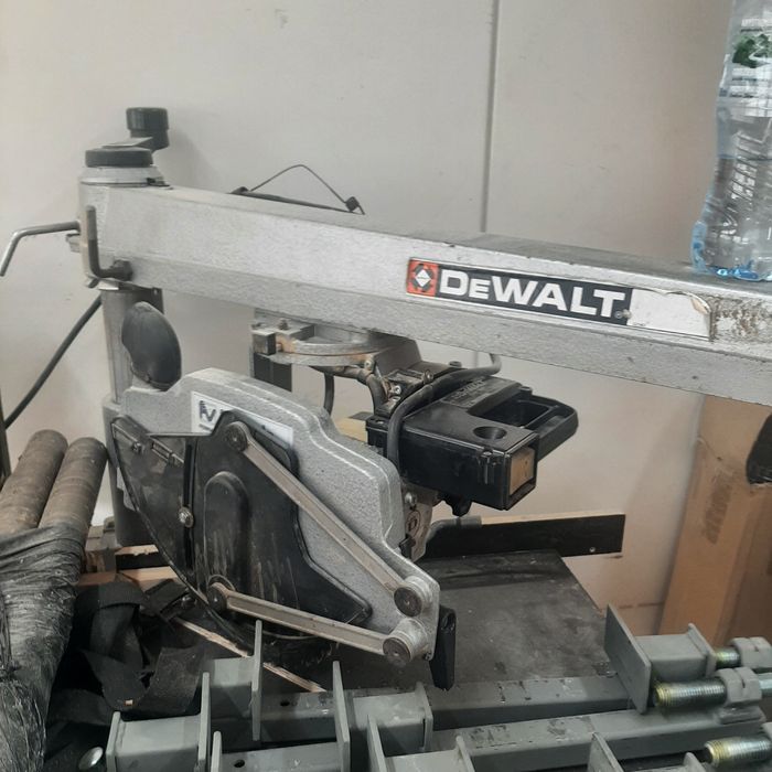 Pila dewalt , ukośnica,  pila radialna