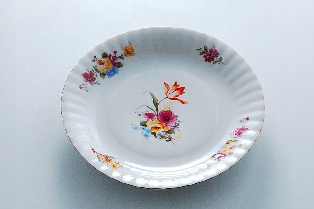 piękny talerzyk talerz porcelanowy kwiaty