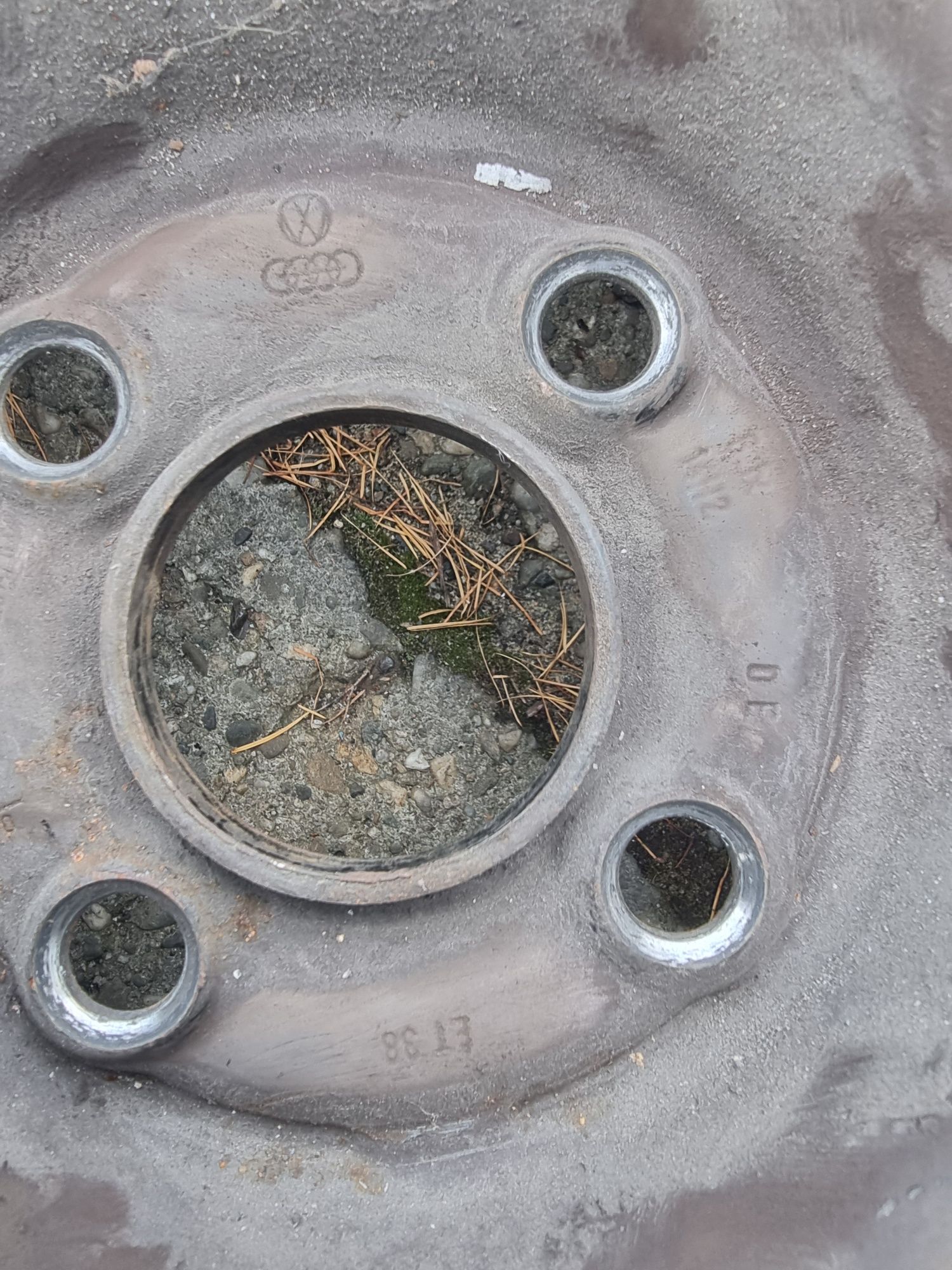 Felgi stalowe 14 cali VW Sear Skoda 4x100