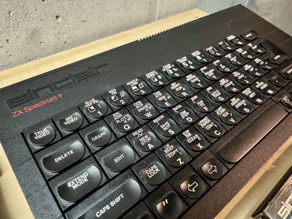 Komputer Sinclair ZX Spectrum+, Gry,  ZX Microdrive