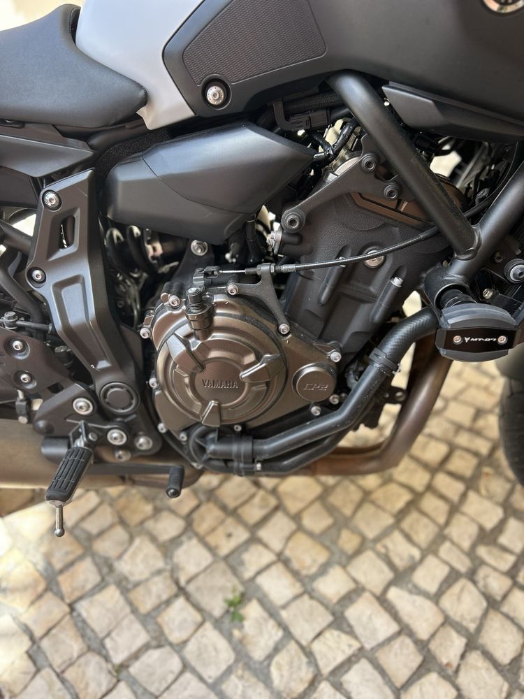 Vendo mota MT 07 como nova
