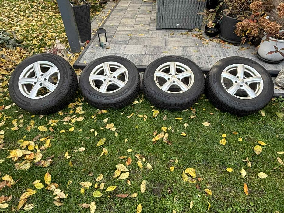 Koła zimowe 215/70 R16 Hankook i*cept evo² SUV + alufelgi 5x114,3