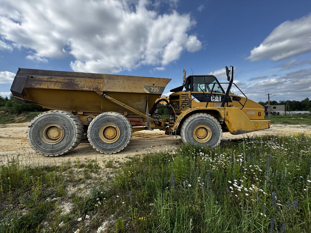 Wozidło CAT 735 B. 2008 rok