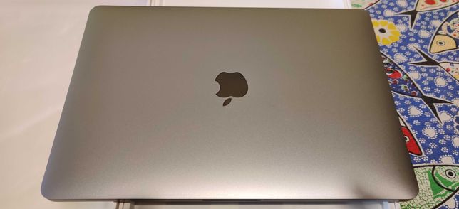 MacBook Pro 13'' i7 2019 Touch Bar