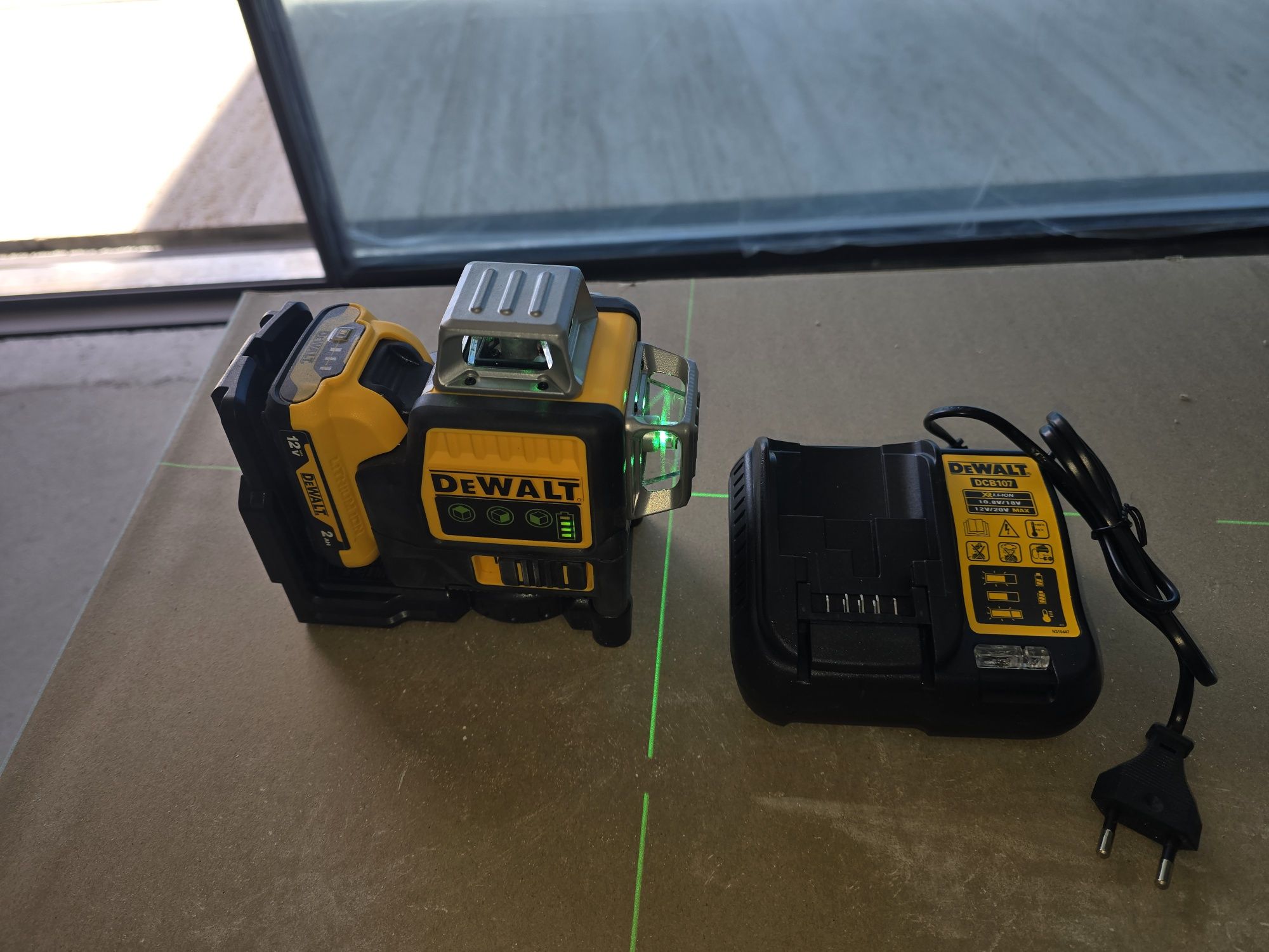 laser dewalt de esquadrias
