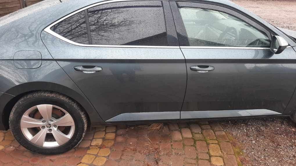 Skoda Superb 3v kolor LF7Y Maska Zderzak Błotnik Drzwi Klapa Lampa