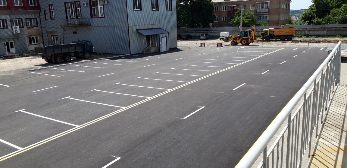розмітка доріг, стоянок, АЗС, парковок