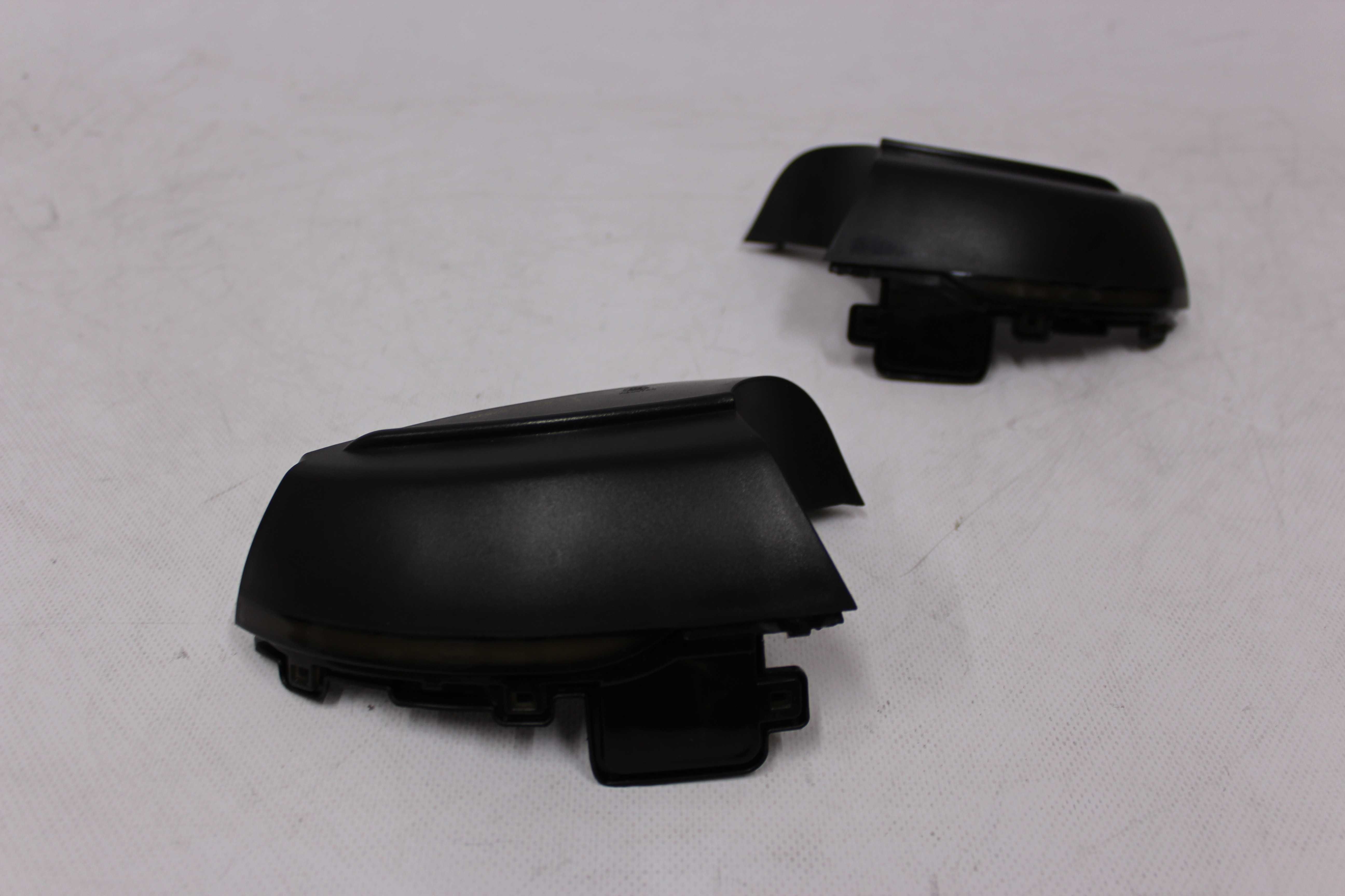 Diodowe kierunkowskazy w lusterka  VW POLO 6R 09-17 DYNAMICZNE CZARNE