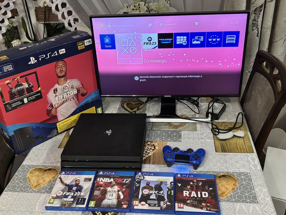 Playstation 4 pro 1tb pad gry duzy zestaw super stan