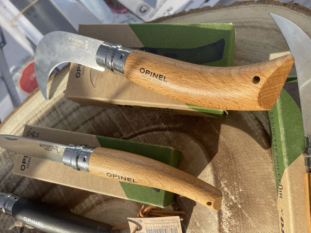 Navalhas Opinel. Novas. Preços diferentes