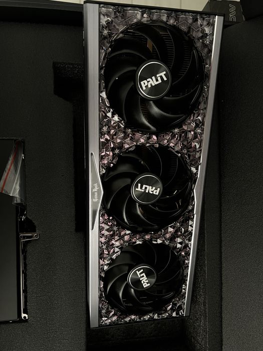 та Palit GeForce RTX 4090 GameRock на гарантіі