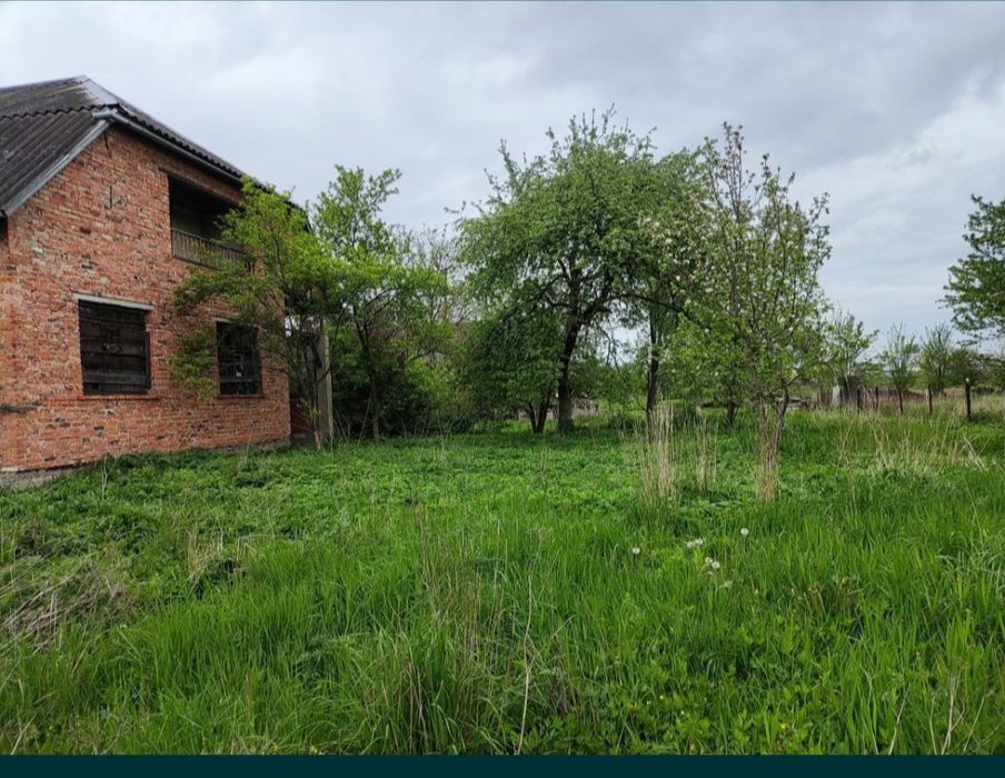 Продається будинок у селі Іванівці.