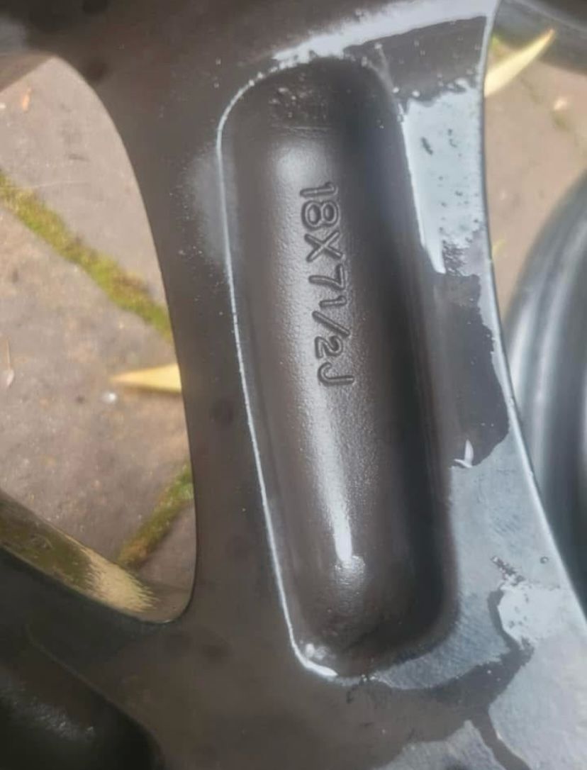 Felgi aluminiowe czarne 18 x 7½J