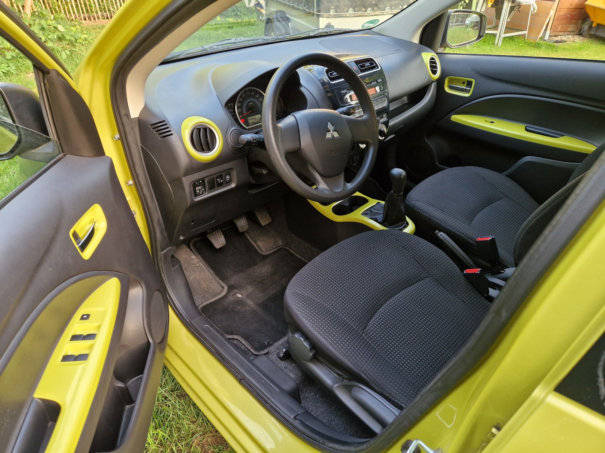 Mitsubiishi Space Star 1.2 Benzyna