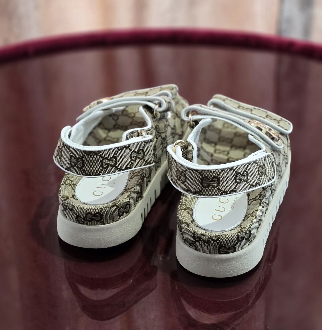 Сандалі Gucci 38