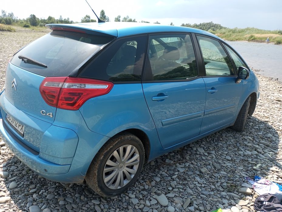 Citroen C4 Продам хороший автомобіль
