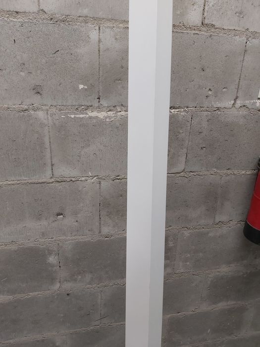 Sprzedam kątownik aluminiowy maskownicę