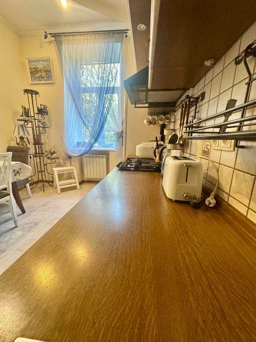 Без%,Б.Хмельницького 84, 2-к.кв.Пов.2. Історичний центр Києва! Власник