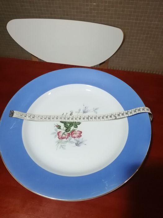 Prato de servir vista alegre