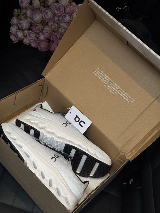 Кросівки On Cloudtilt