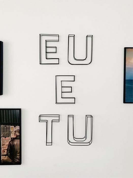 Letras em ferro da Area