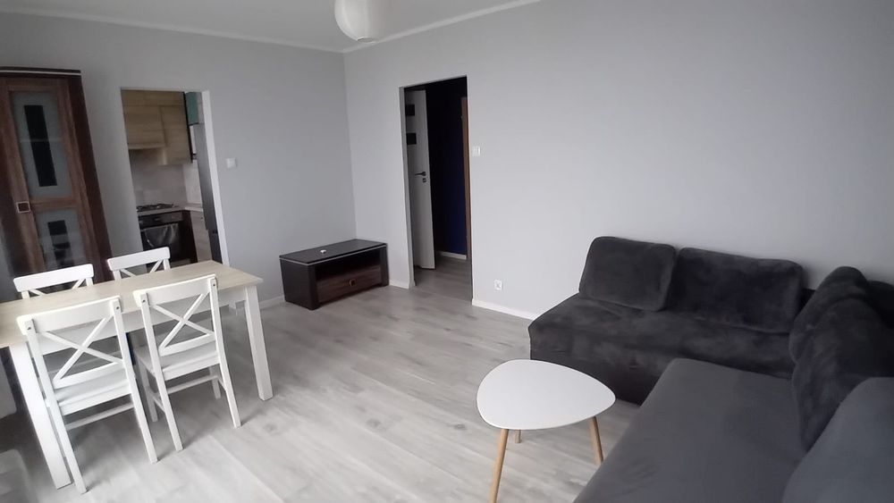 Dwa duże słoneczne pokoje na osiedlu Zachód A21