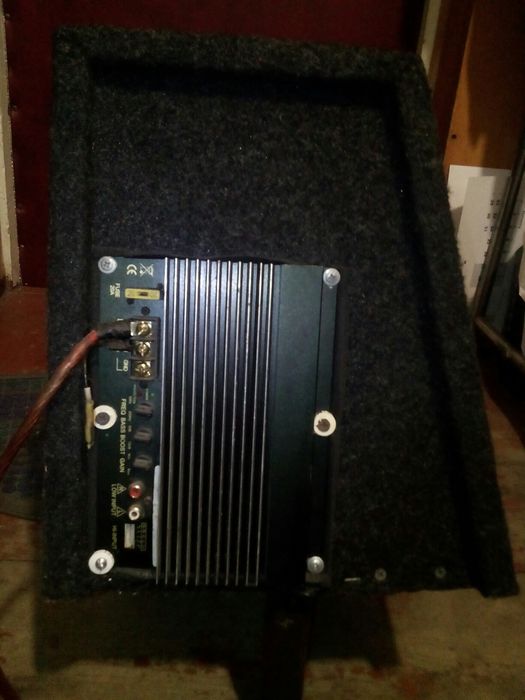 Сабвуфер активный Avtofun AS12