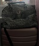 podróżna duża torba guess w panterkę z kokardką vintage