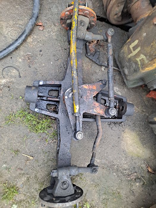 Oś belka skrętna  rak Suchedniów