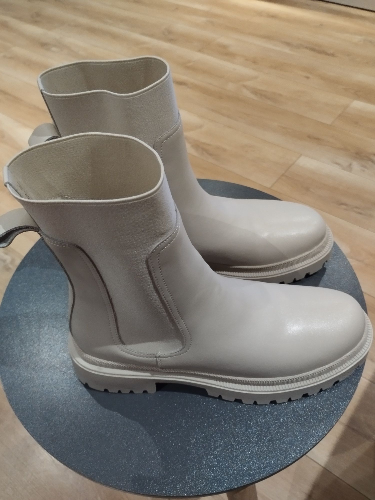 Buty damskie jesienno-zimowe