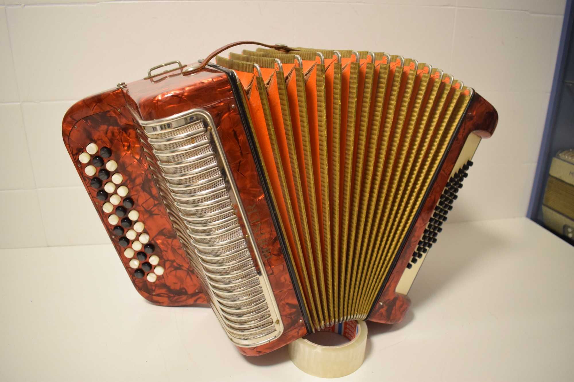 Acordeao Hohner Amati 2 Voz 48 Baixos, N 05