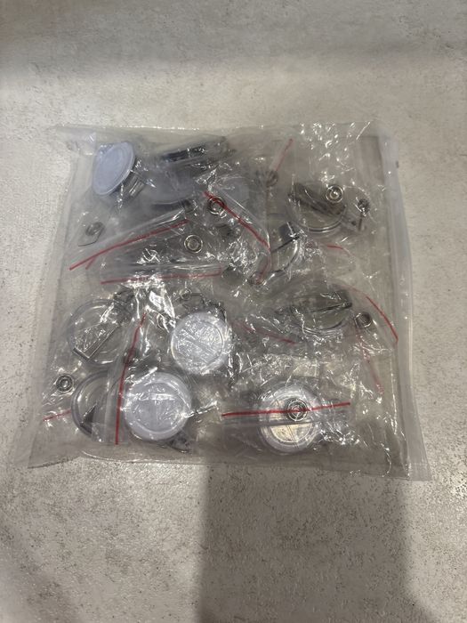 Zwijany wysuwany brelok breloki